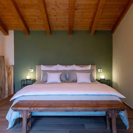 מלון דירות Il Viaggio Impresa Sociale 4*