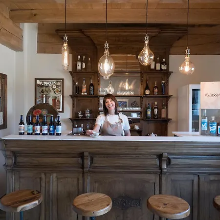 מלון דירות Il Viaggio Impresa Sociale 4*